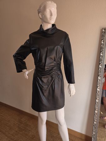 Vestito nero Zara taglia L in pelle arricciato 
