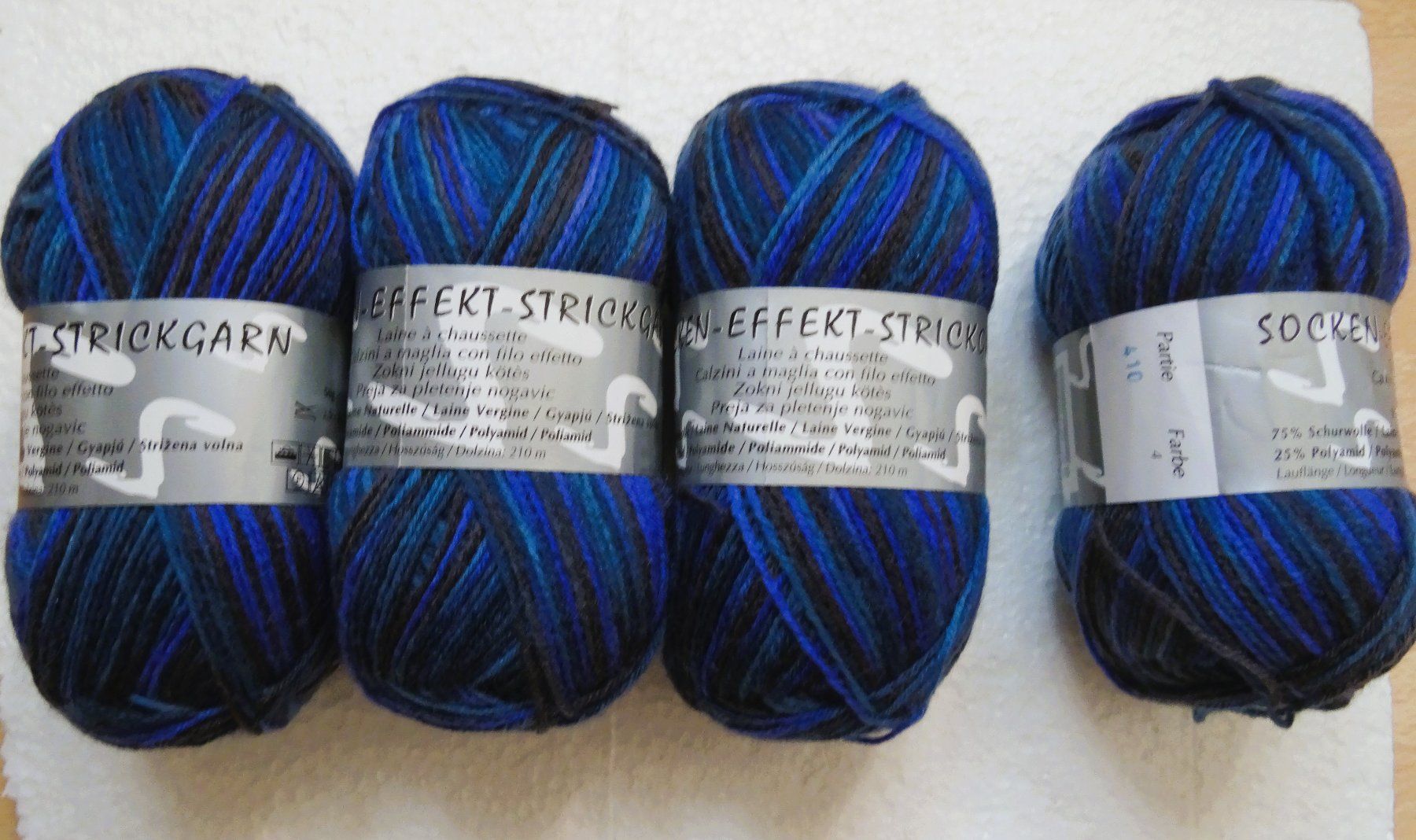 Lana: 4 Knäuel Socken-Effekt-Wolle – Nuovo e nell'imballaggio originale da Gossau SG venduto da oreliefredy 2