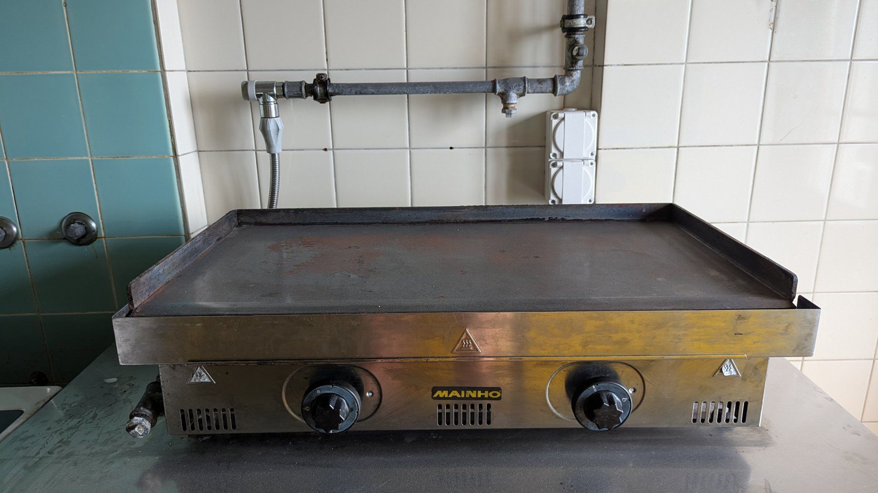 Herde: professionelle Kochplatte MAINHO Gas – Gebraucht aus Biel/Bienne von Zbindi 1
