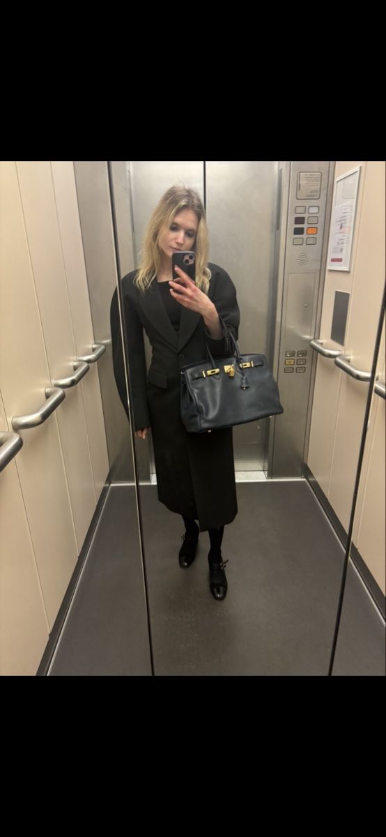 Buti Sacs femmes: Navy blue original Buti bag – D'occasion à Cham par helike 1