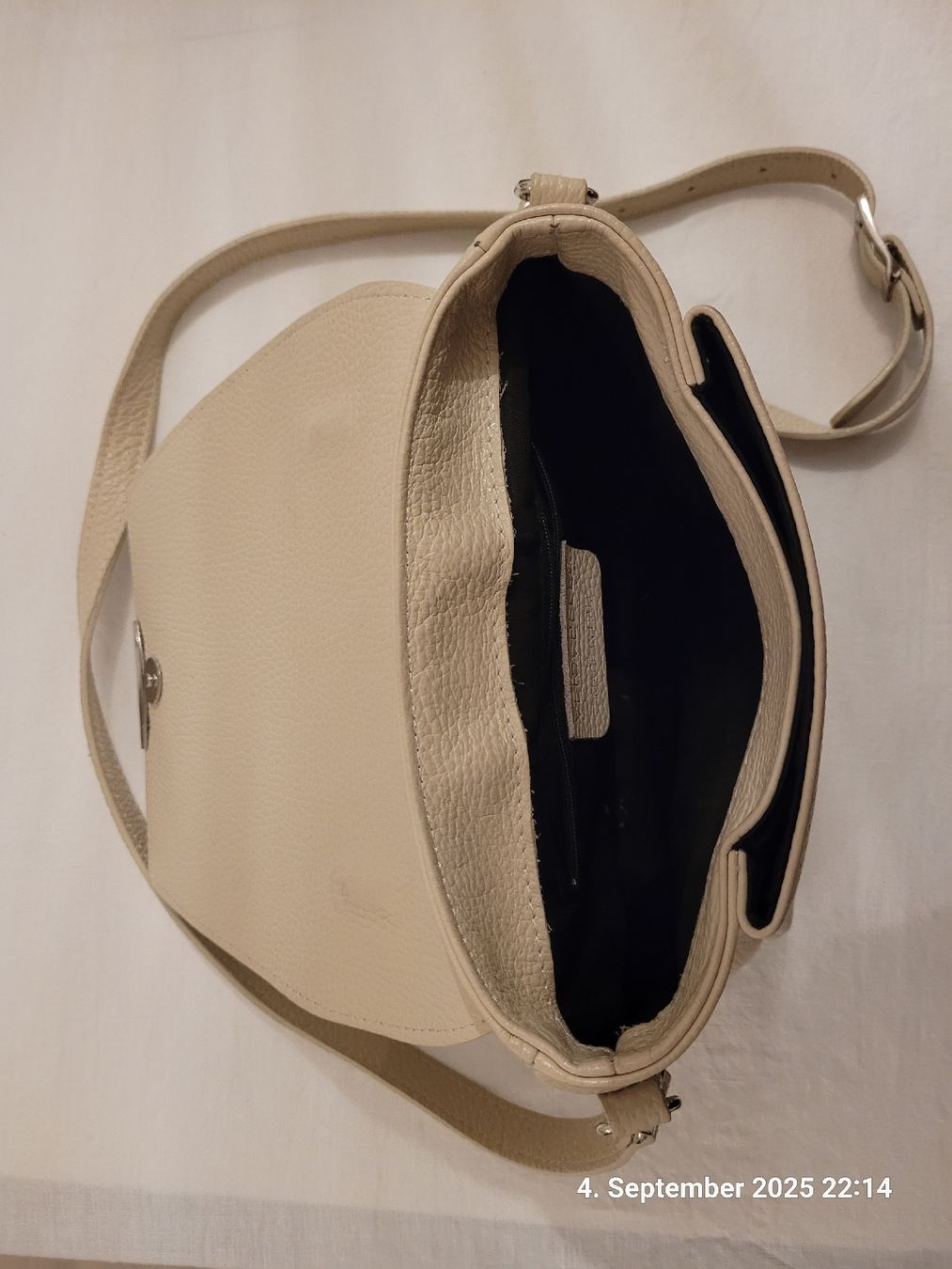 Borse da donna: Handtasche aus Leder, beige – Usato da Bünzen venduto da Milly32 5