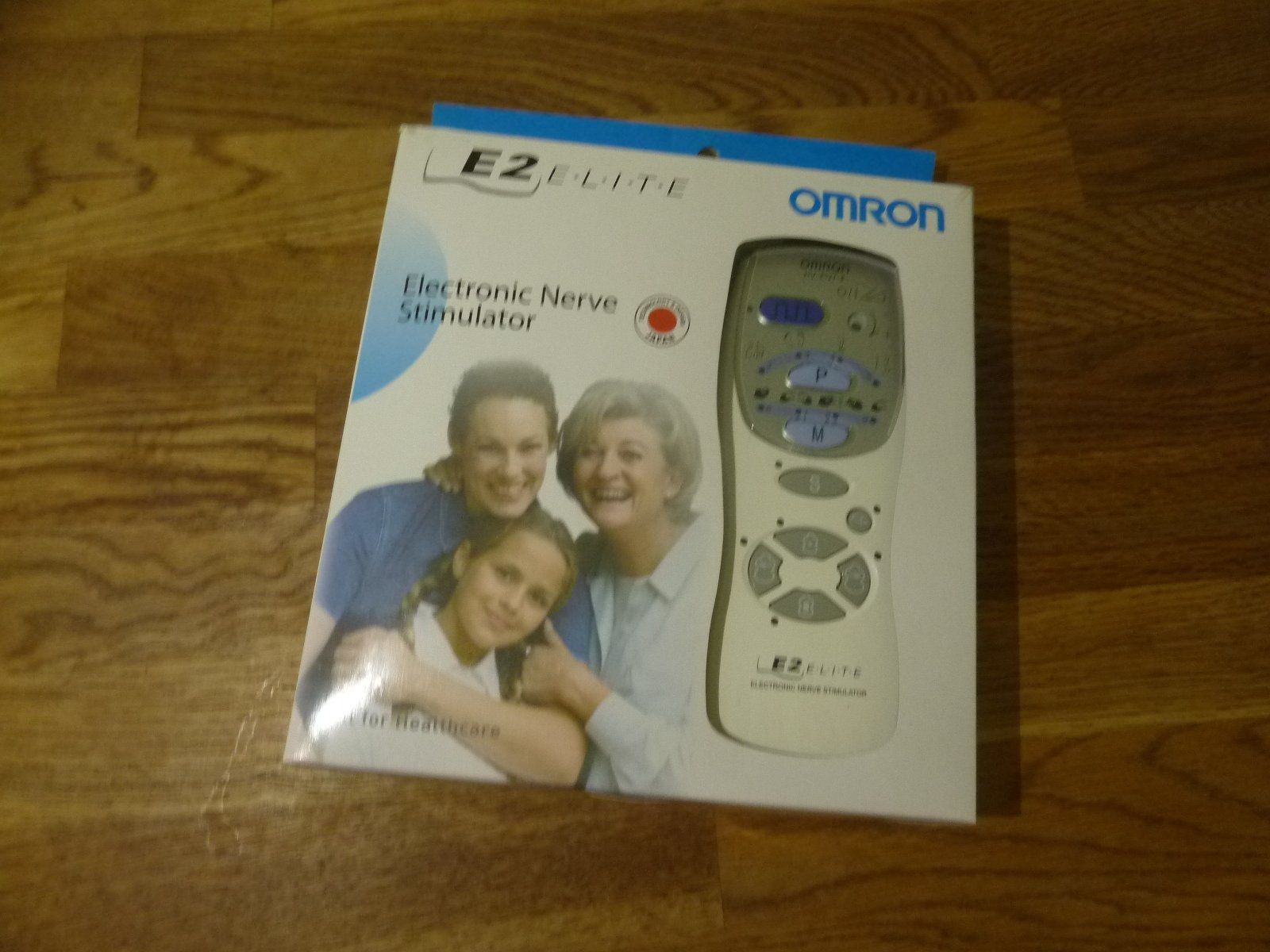 Omron Dispositivi per massaggi: Omron E2 Elite TENS-Massagegerät 149 neuwertig – Usato da Hochfelden venduto da swissice 2