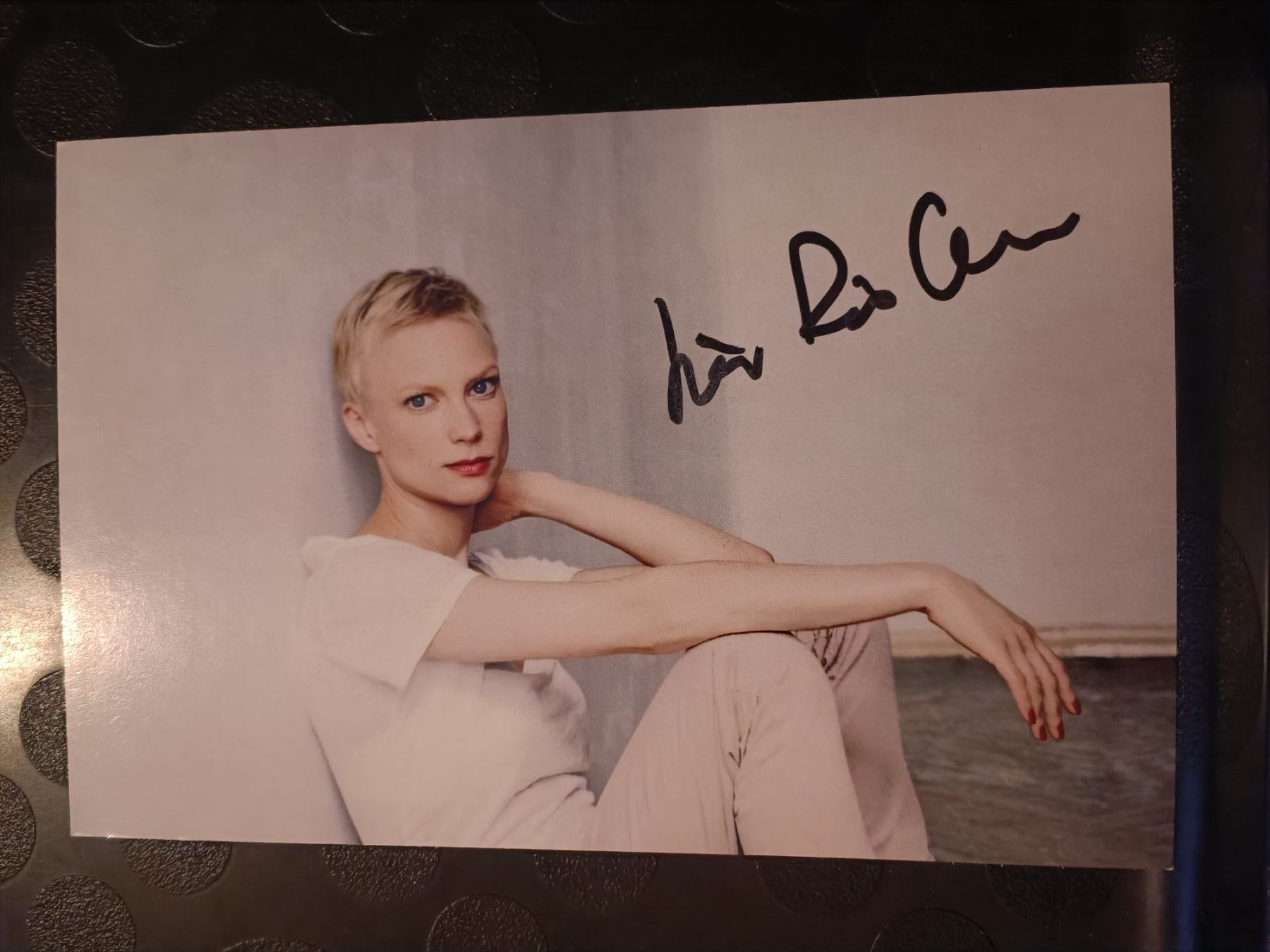 Autogramme: Lise Risom Olsen - handsigniert – Gebraucht aus Menziken von Artographs