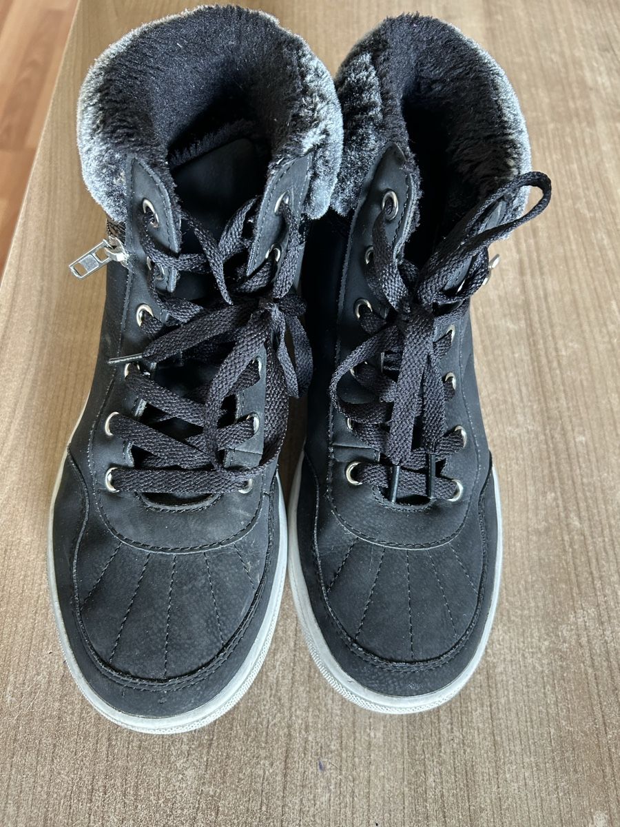 Scarpe da donna: Winterstiefel  – Nuovo (secondo la descrizione) da Uetendorf venduto da elia20 1