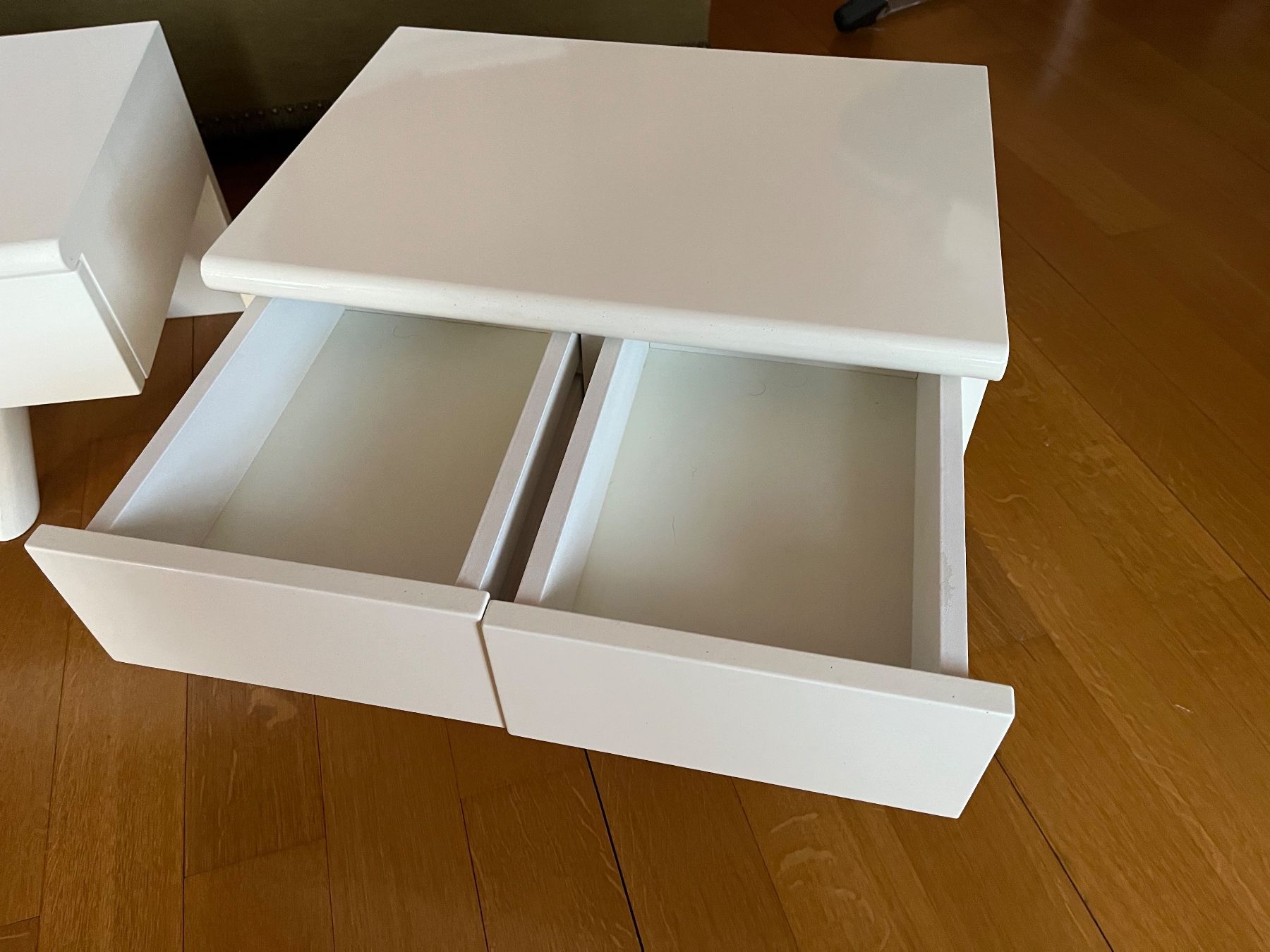 Tables de nuit: 2 Nachttischli original aus den 70er – D'occasion à Huttwil par mof_8dpq 1