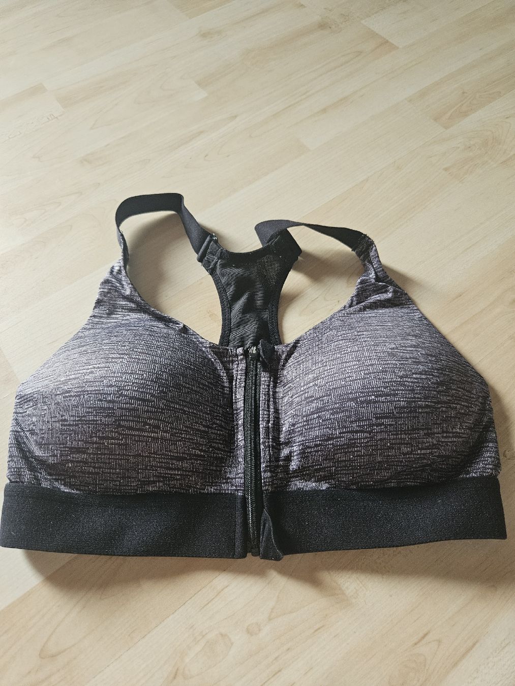 Decathlon Top: Sport-BH Domyos schwarz grau  – Usato da Niederwil AG venduto da Sillimini