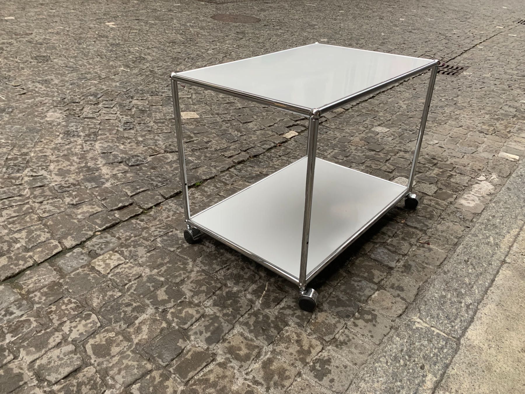 USM Tavoli: Usm Praxis  Bar Tisch Lief Gratis – Usato da Thun venduto da Thuno6 2