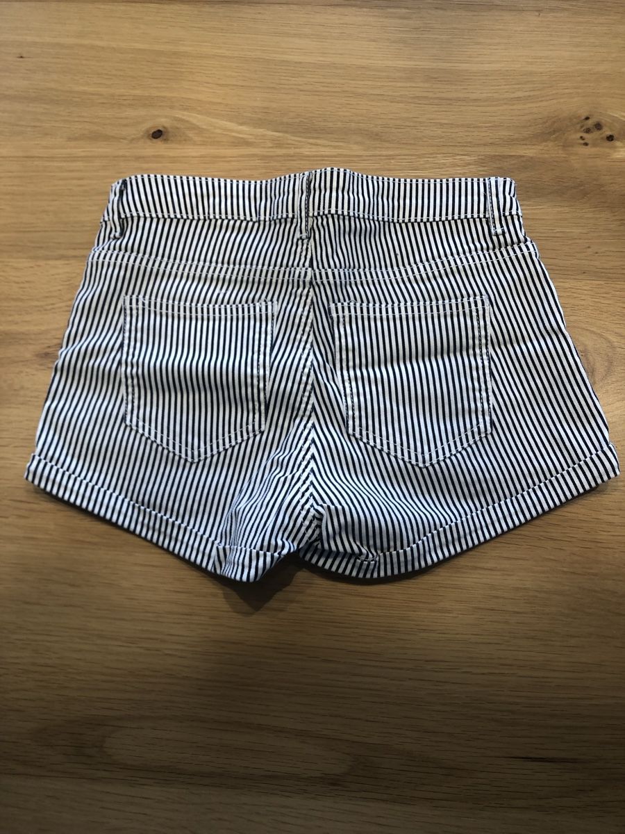 H&M Pantalons: Süße Shorts  – Neuf (Voir description) à Heerbrugg par hel_xc85 1