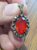 Jugendstil Doublé Anhänger besetzt mit rotem Gablonz-Stein