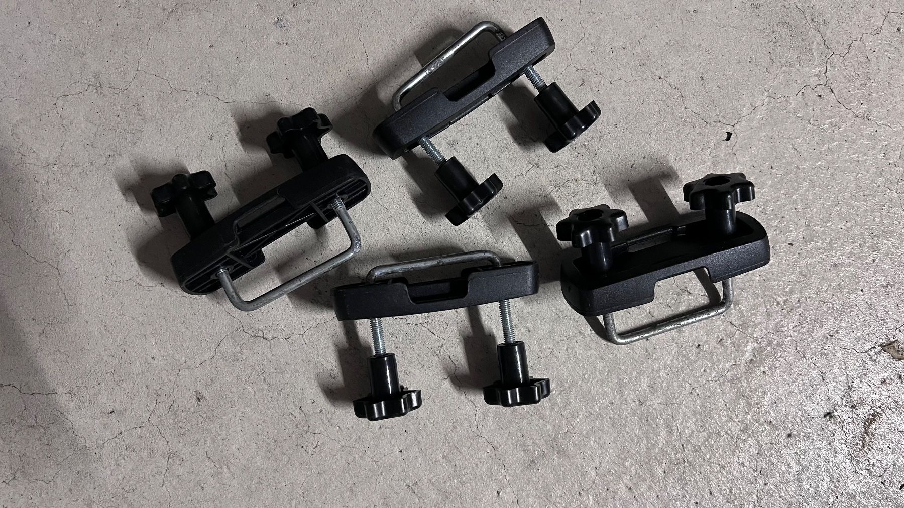 G3 Box da tetto: Dachbox G3 Krono 480 mit Thule-Montageset – Usato da Bottmingen venduto da Bribi 4