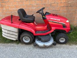 Honda HF 2620 V-Twin Hydrostatic trattorino tagliaerba