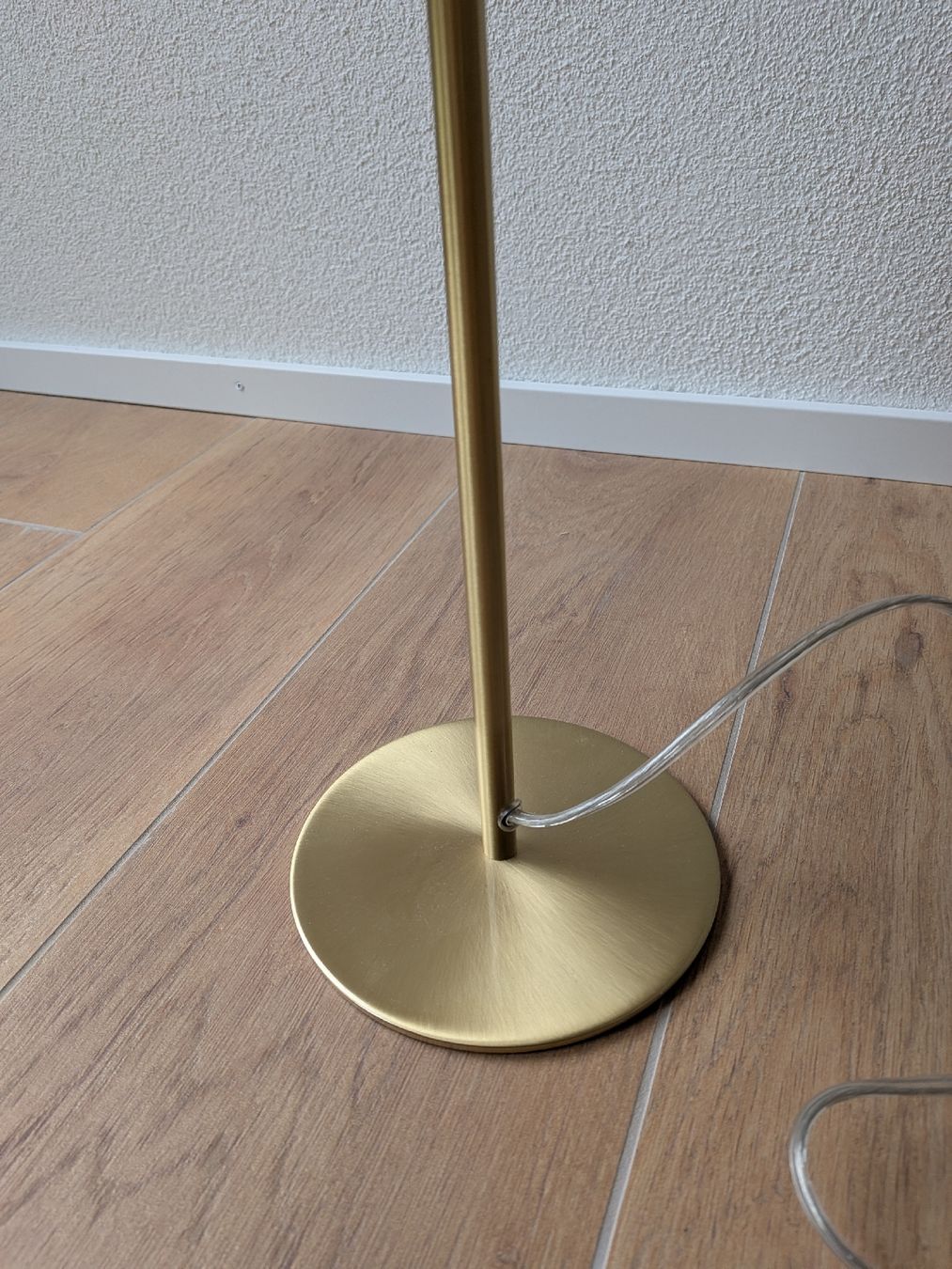 Westwing Lampade: Tischlampe gold/beige Westwing – Usato da Eschenbach SG venduto da SanFranciscoCalifornia 1