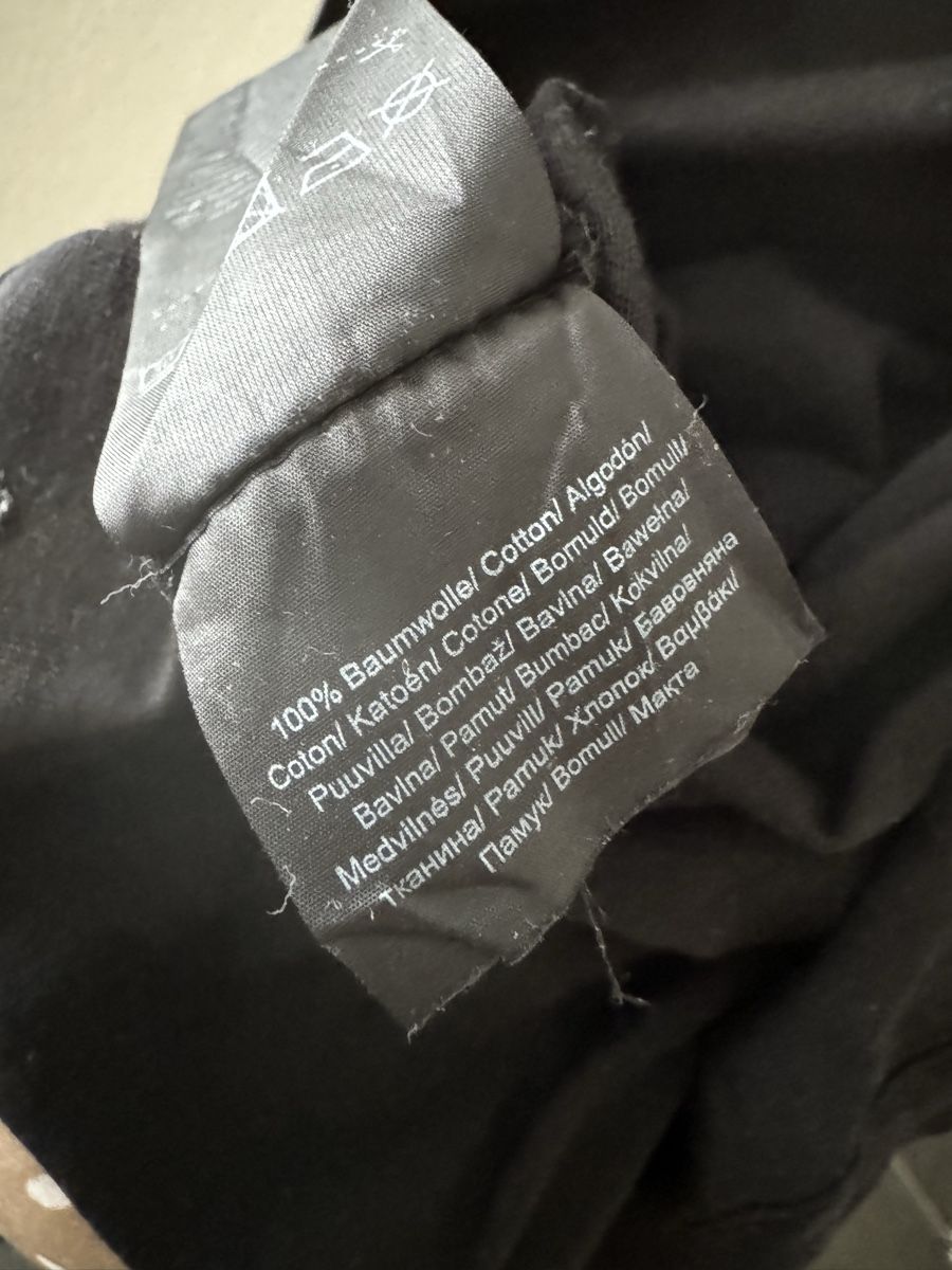 S.Oliver T-Shirts: Schwarzes s.Oliver T-Shirt, Grösse 34 – Gebraucht aus Frick von Cirilla 4