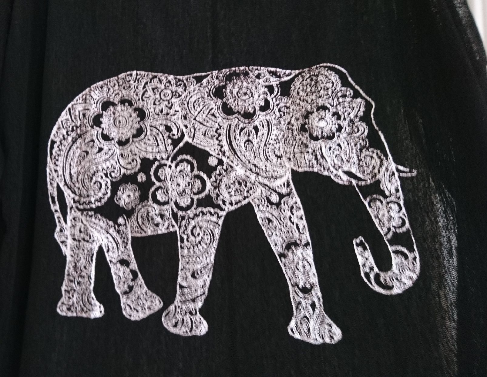 Top: Top noir éléphant Yendi – Nuovo e nell'imballaggio originale da Châtelaine venduto da Gio54321 1