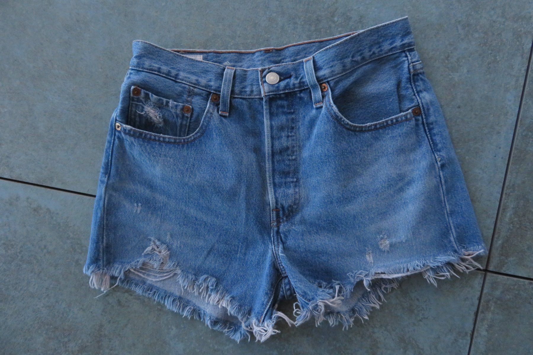 Levi's Hosen: LEVI's 501 Denimshorts  Gr. 36 – Neu (gemäss Beschreibung) aus Wil ZH von Tamagy