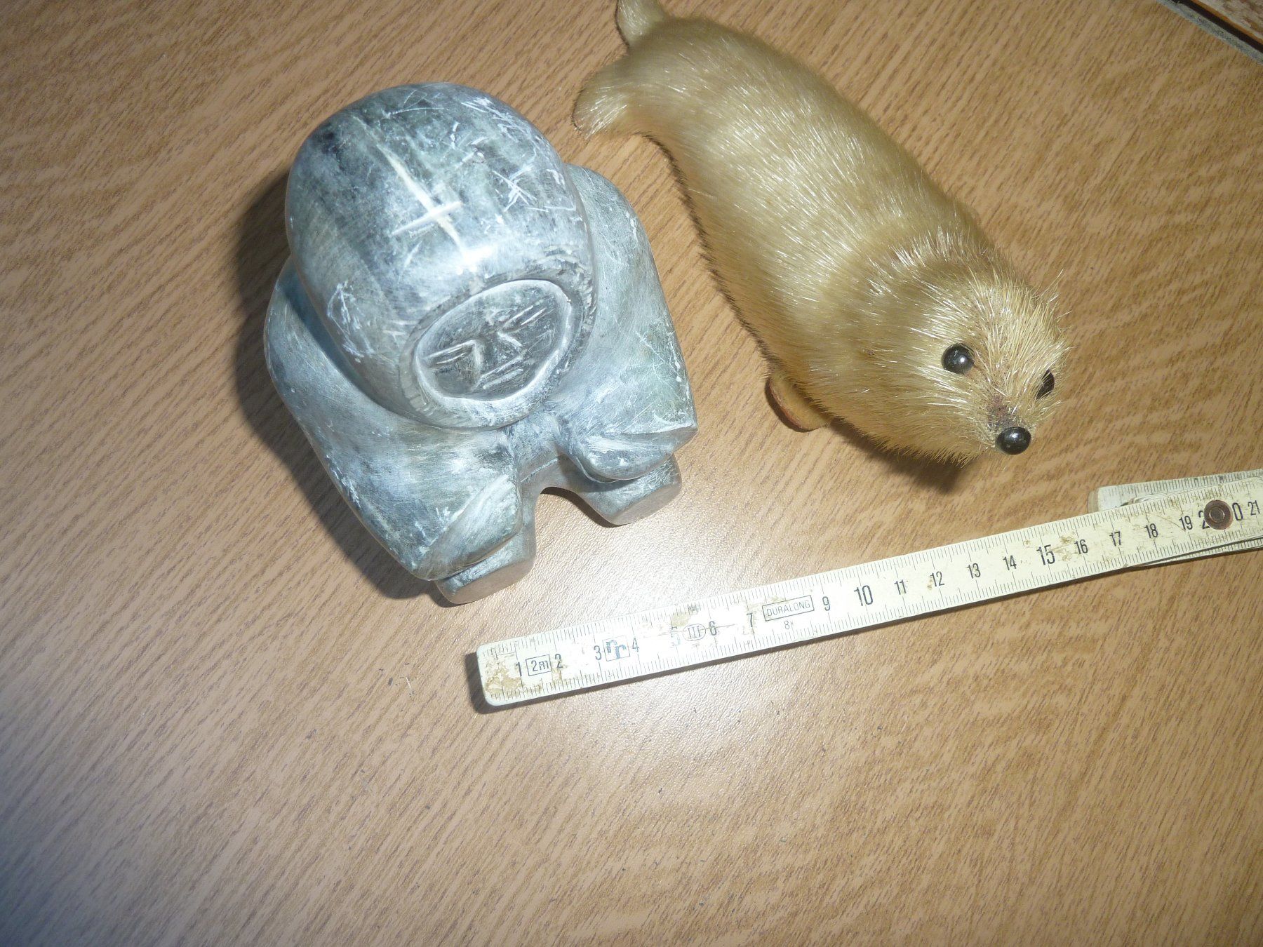Figurines: Orginal Inuitkunst und Pelzrobbe – D'occasion à Rieden SG par jamilau 2
