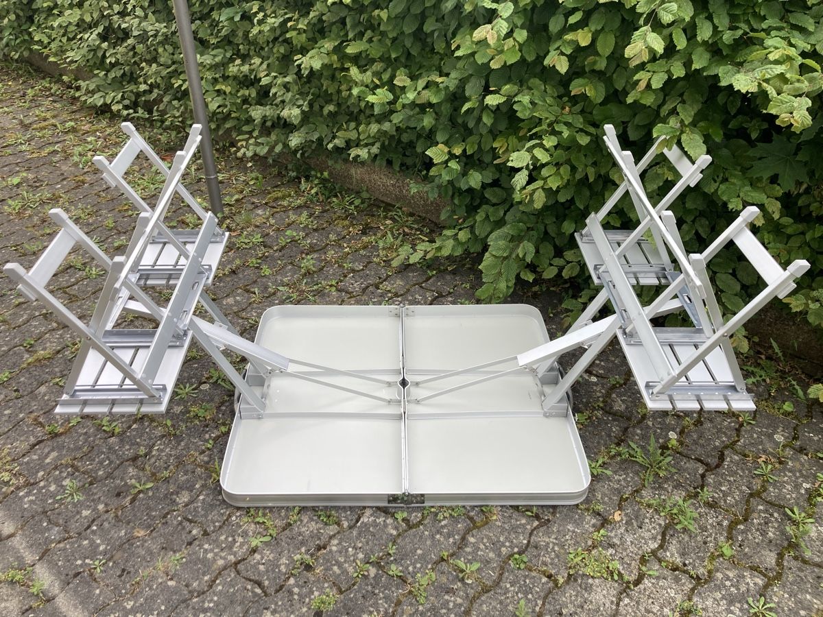 Tavoli: Camping Klapptisch – Usato da Villmergen venduto da tho_7kqs 1