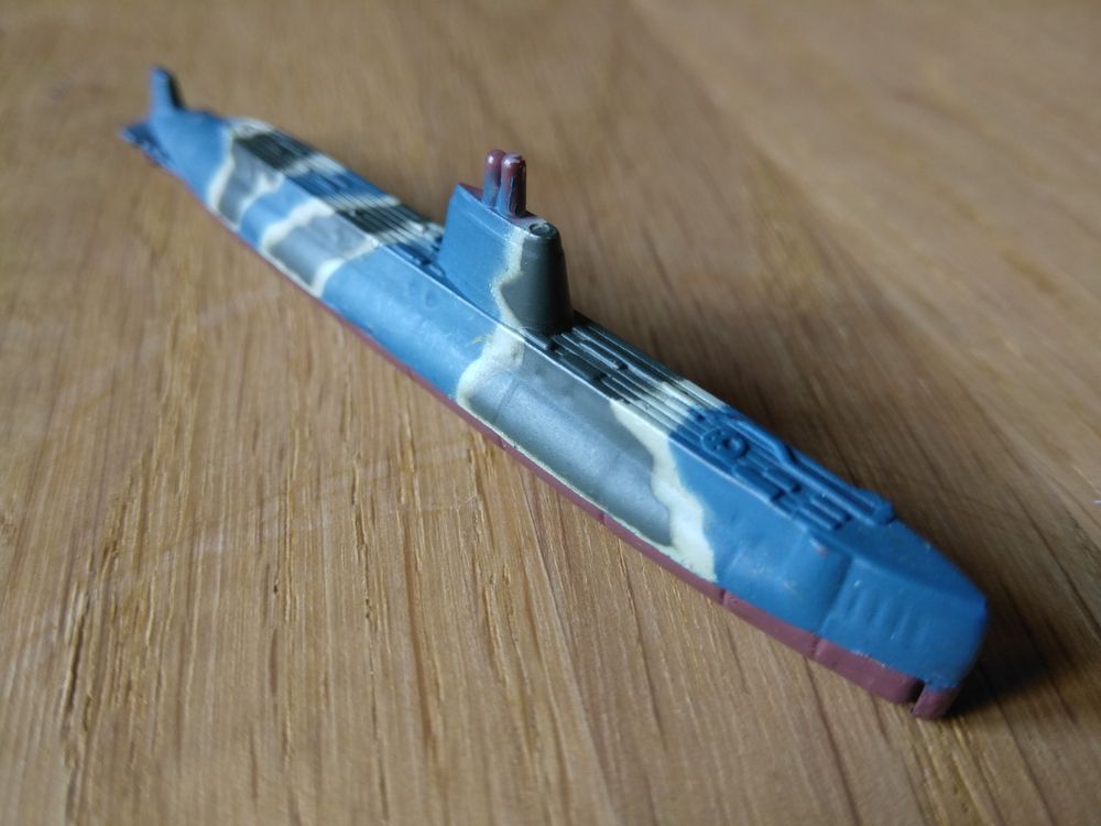 Collection Hachette U96 - Magazine + Pièces Pour Construire Un Sous-marin Au 1/48 - Choix Du Numéro