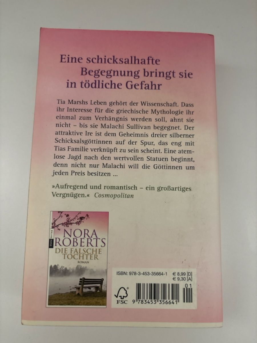 Livres: Nora Roberts: Gestohlene Träume – D'occasion à Rain par liv_28js 1