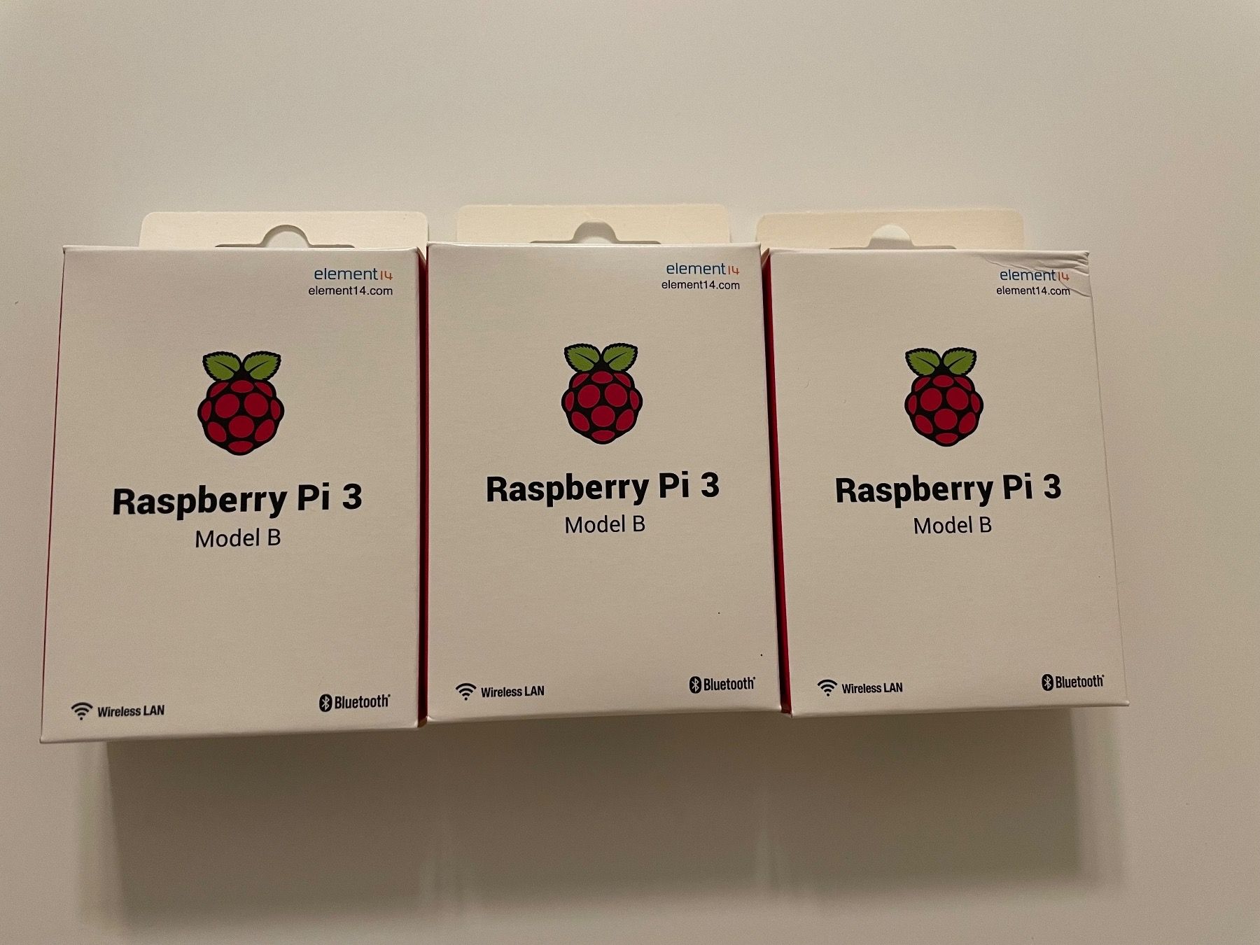 Raspberry Pi PCs: Rasperry Pi Model 3B 3x – Neu und originalverpackt aus Brugg von  1