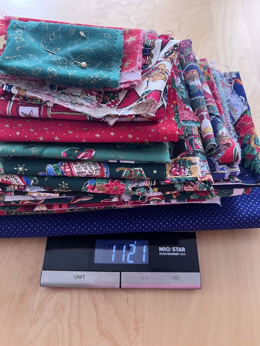 Tessuti: Lot de tissus patchwork motifs Noël – Usato da Bernex venduto da isa_c5fr 6