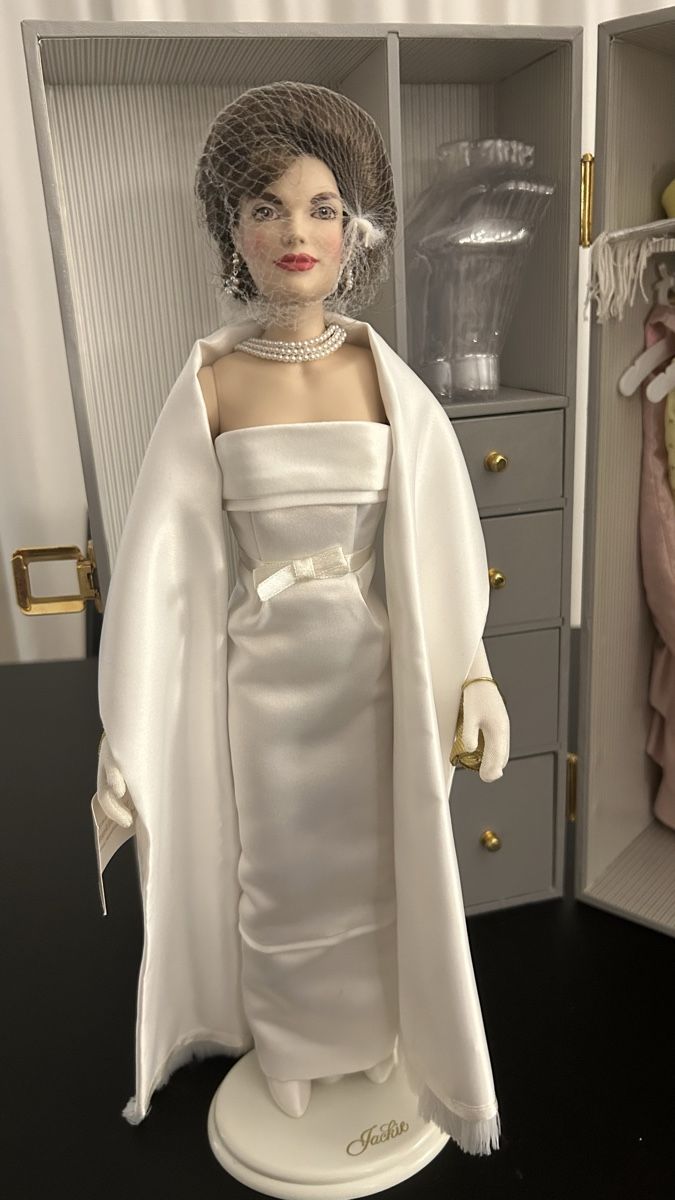 Puppen: Sammler Puppe Jackie Kennedy – Gebraucht aus Thalwil von Centrone 1