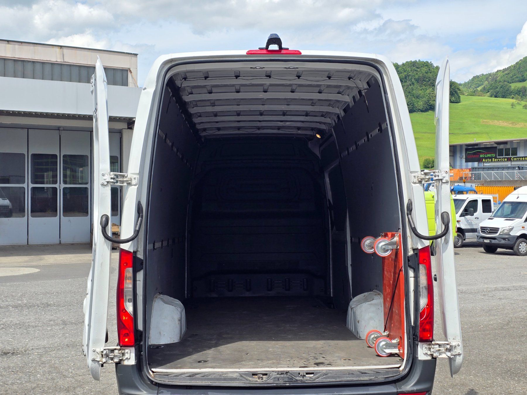 Mercedes-Benz Veicoli commerciali: Mercedes Benz Sprinter 316 – Usato da Schwyz venduto da bos_tmn7 3