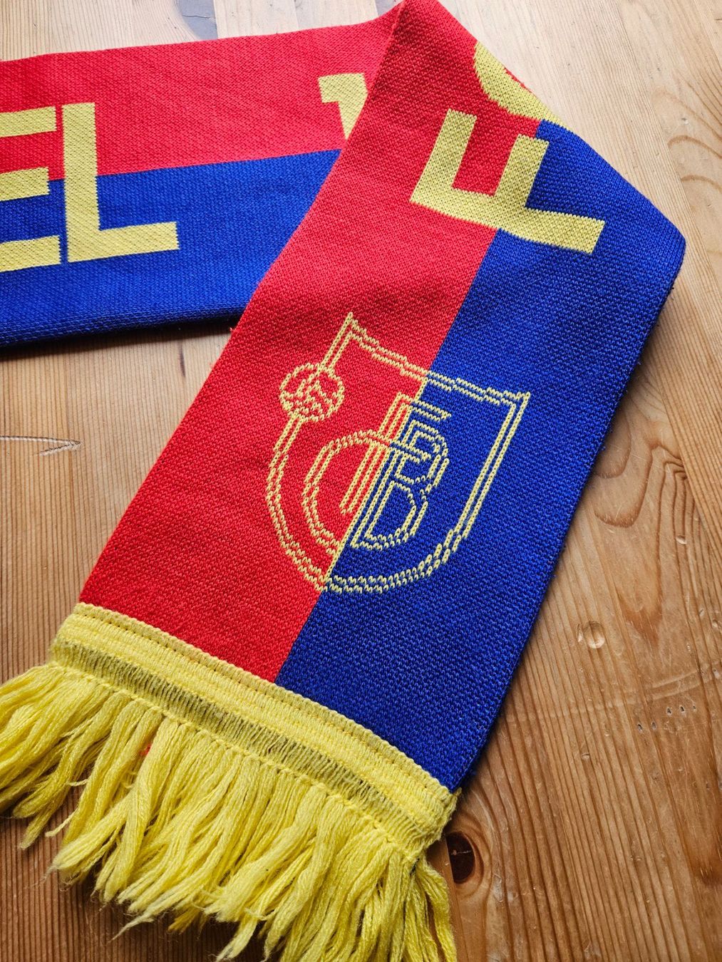 Foulards, Tücher & Schals: FC Basel Schal FCB Fan 1893 – Gebraucht aus Hägglingen von United-Village-Trade 2