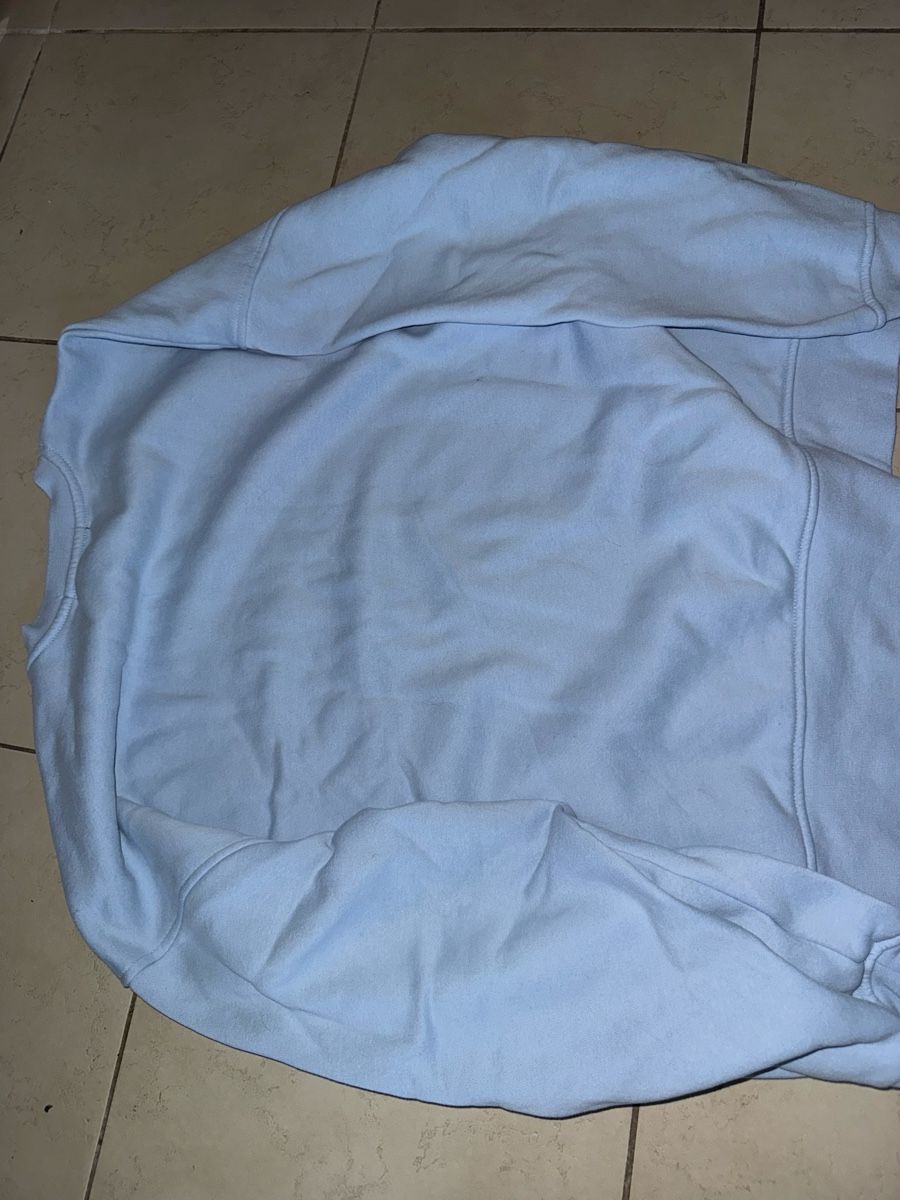 Maglioni & Felpe: Sweatshirt hellblau Rundhalsausschnitt gebraucht – Usato da Kreuzlingen venduto da sop_kxw5 3