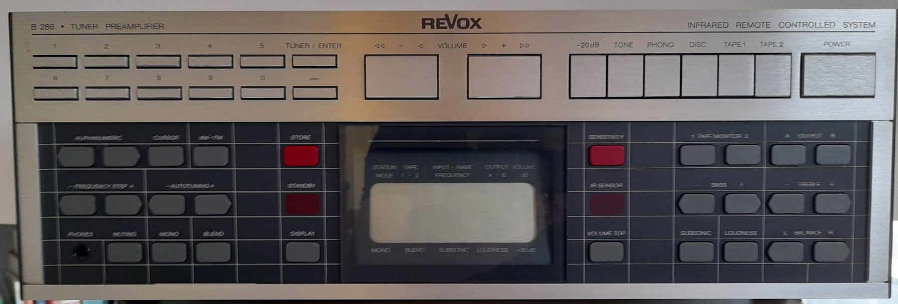 Revox Amplificatori: Revox B286 Vorverstärker-Tuner – Usato da Siebnen venduto da Joing