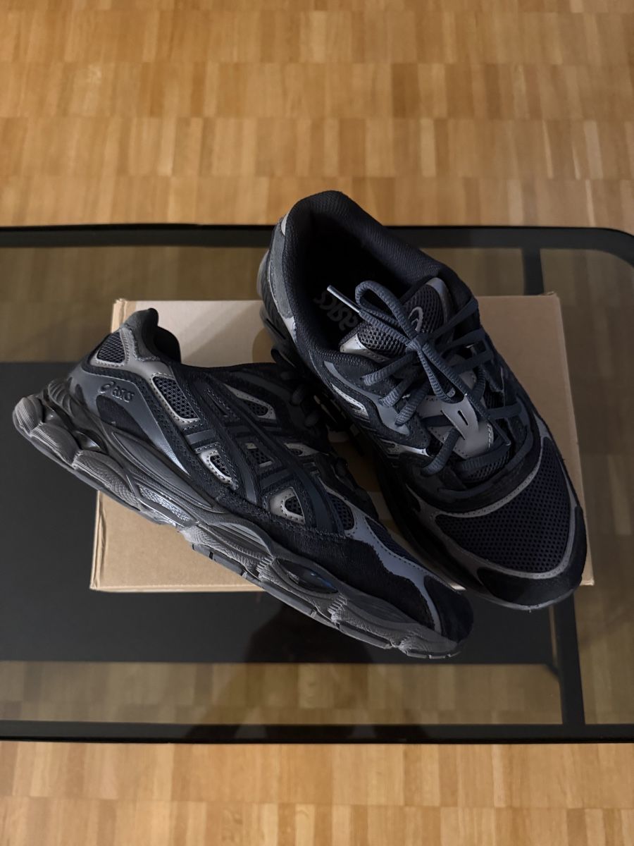 Asics Scarpe da uomo: ASICS GEL-NYC, Schwarz, Grösse 40 – Nuovo (secondo la descrizione) da Zürich venduto da flexzhr