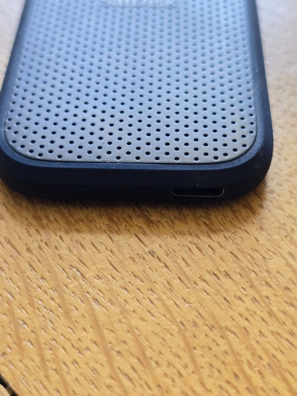 Sandisk Dischi rigidi: SanDisk Extreme Portable SSD 1TB – Usato da Bern venduto da rondal 2