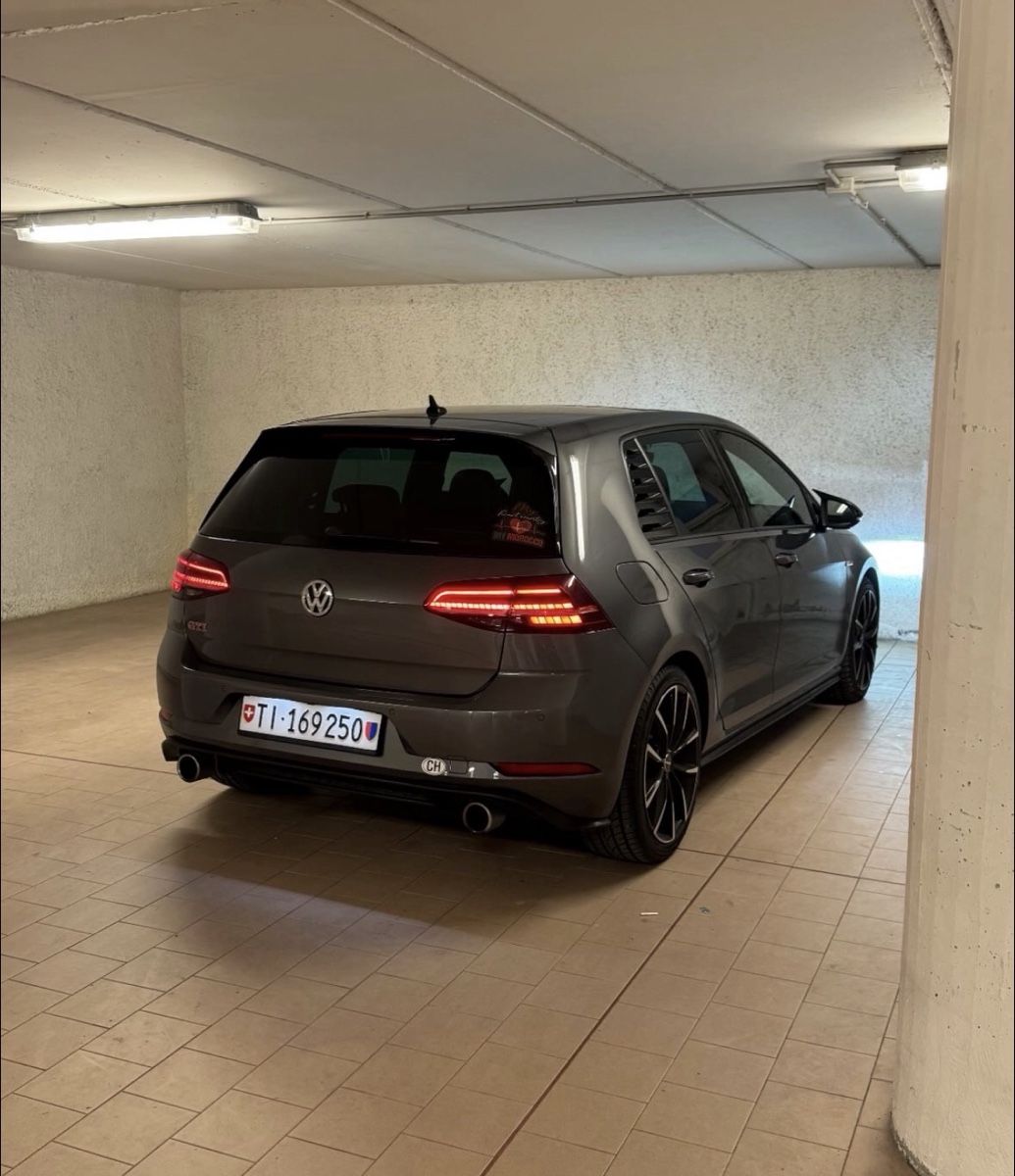 VW Automobili: Volkswagen Golf GTI Performance 7.5 – Usato da Lodrino venduto da ayo_72bb 3