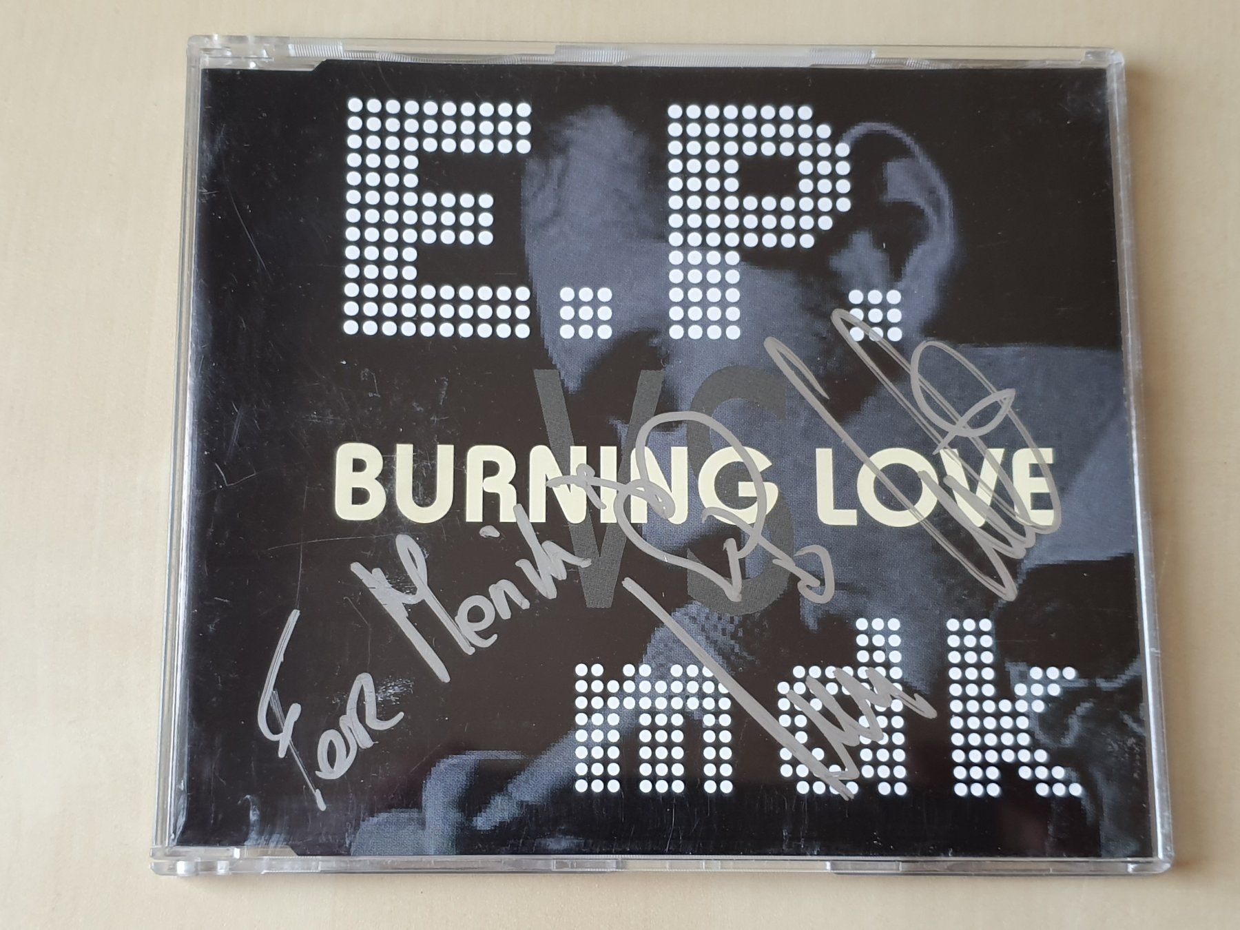 CDs: EP vs mdk Burning Love – Gebraucht aus Stansstad von collectorsshop