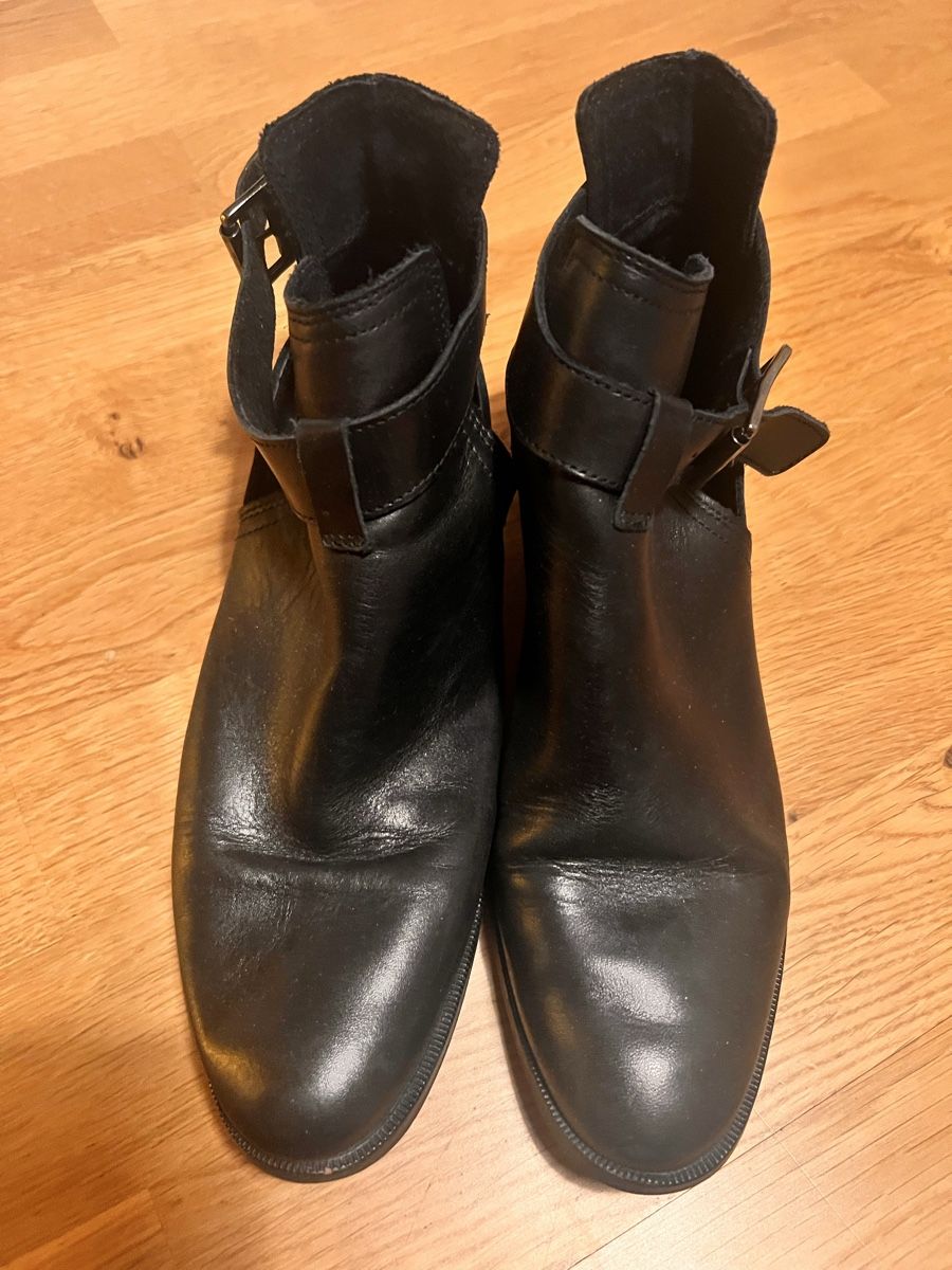 Scarpe da donna: Schwarze Leder Ankle Boots Gr. 38 – Usato da Zürich venduto da Dory84