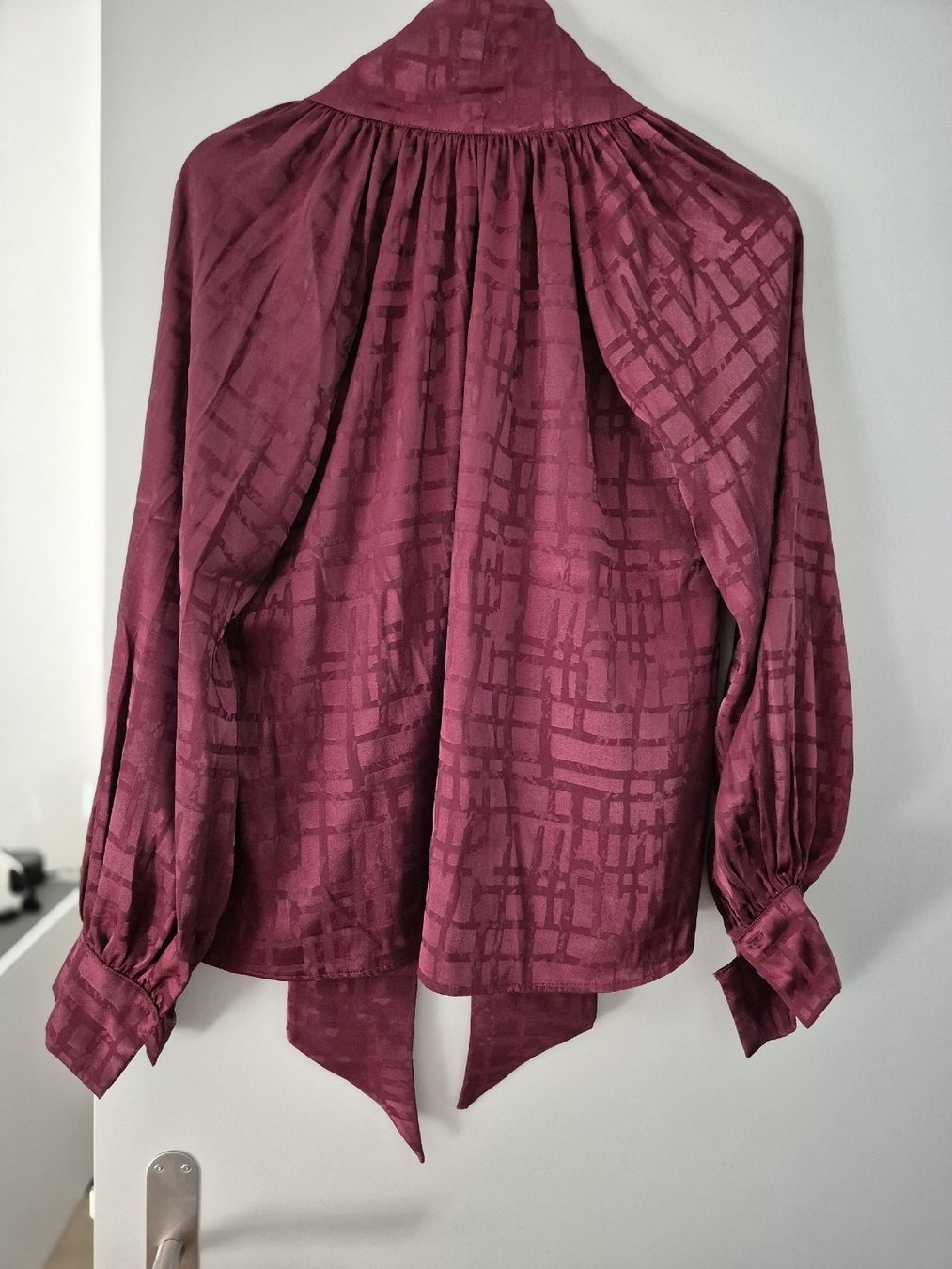 Camicette: Damen Bluse Schleife Bordeaux Grösse 36  – Nuovo (secondo la descrizione) da Zürich venduto da mit_jz2x 2