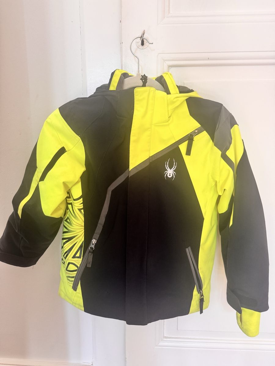 Spyder Jacken & Mäntel: Spyder Ski Jacket Grosse 128 – Gebraucht aus Bern von teppich23