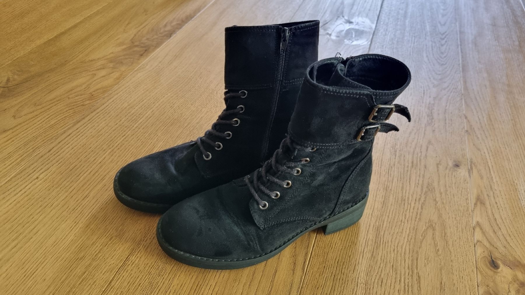 Scarpe da donna: Stiefeletten, Grösse 38  – Usato da Oberglatt ZH venduto da Mueller4000