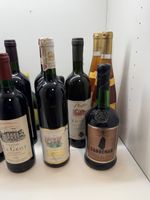 Wein-Konvolut, diverse rote, weisse und Schaumweine, 14 Flas
