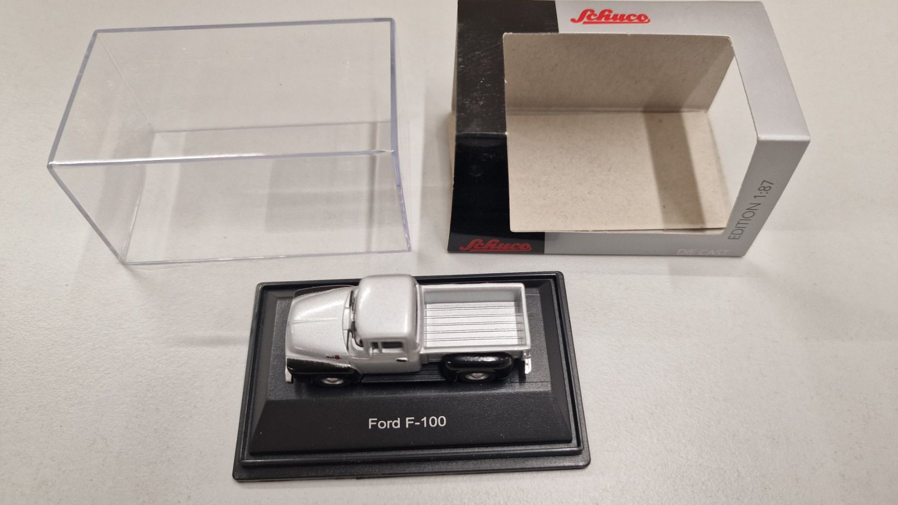 Ford Modellautos: Modellauto 1/87, Ford F-100, grau – Neu und originalverpackt aus Weisslingen von and-lo73