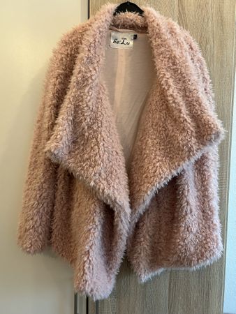 ha:Lu flauschiger hellrosa Cardigan – stylisch & cozy 🩷