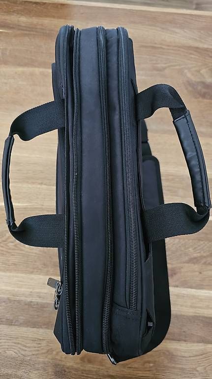Zaini: Laptop Tasche/Rucksack – Usato da Niederwil SG venduto da ber_yb67 1
