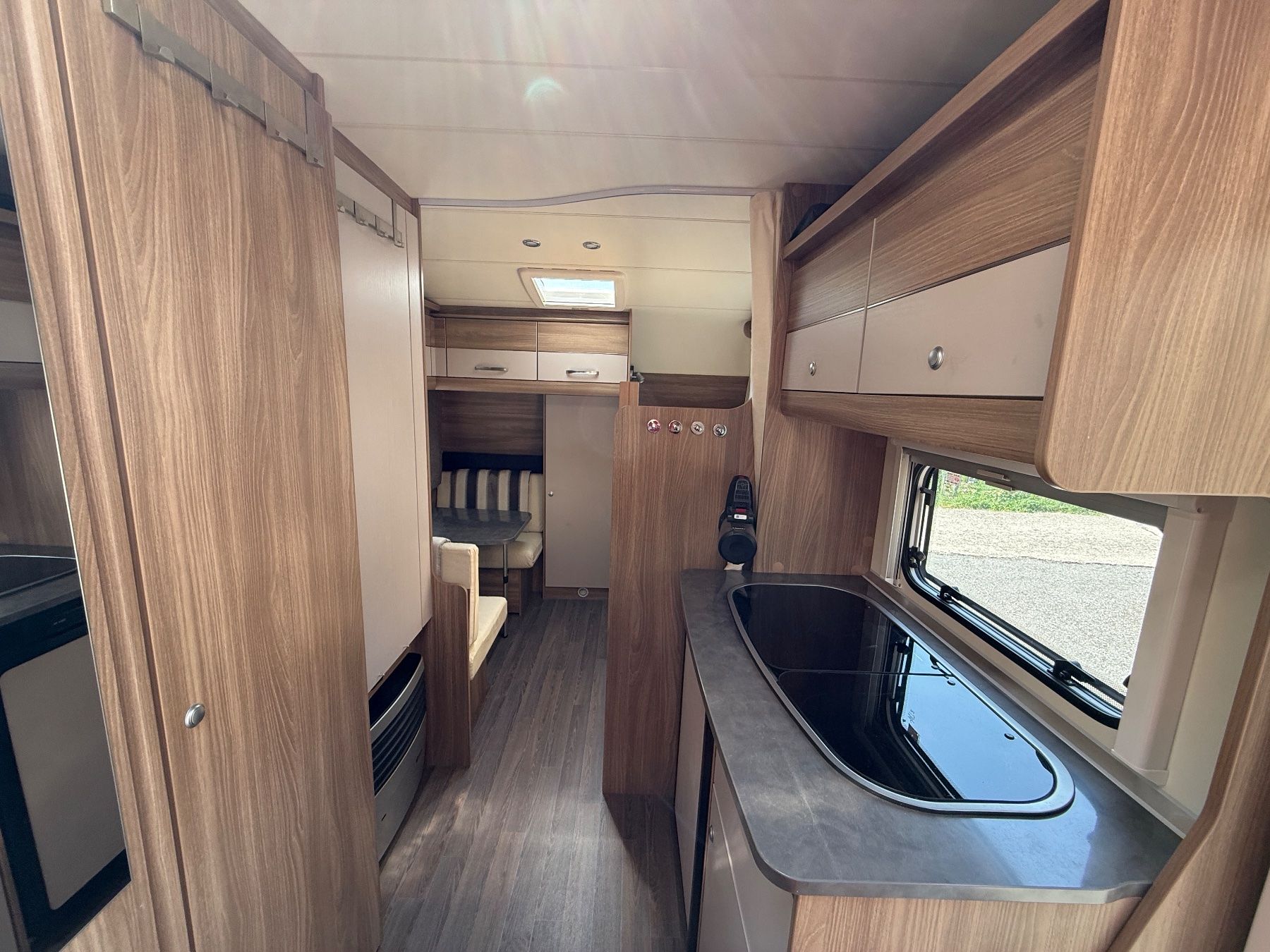 Anhänger: Wohnwagen Bürstner Premio plus 510TK – Gebraucht aus Wilen (Sarnen) von Astra84 6