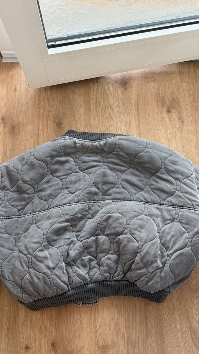 Zara Giacche: Zara Steppjacke Grau – Nuovo (secondo la descrizione) da Birsfelden venduto da cme_qqy9 3