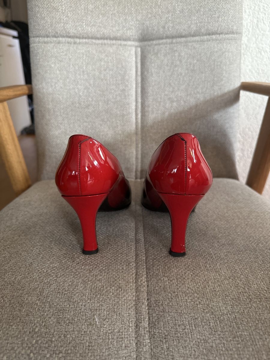 Scarpe da donna: Pümps Eveline Gr.39 schwarz rot – Usato da Dorf venduto da marfikgnidka 3