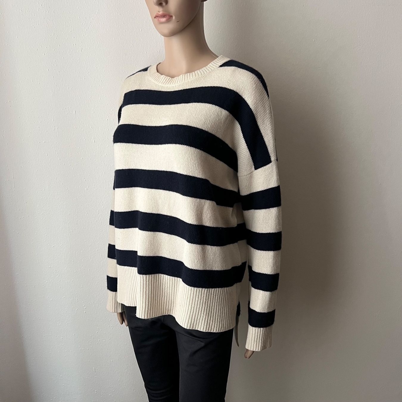 Theory Pullover & Sweatshirts: THEORY Pullover | 100% Kaschmir 💙 – Gebraucht aus Zürich von ClosetQueen 2