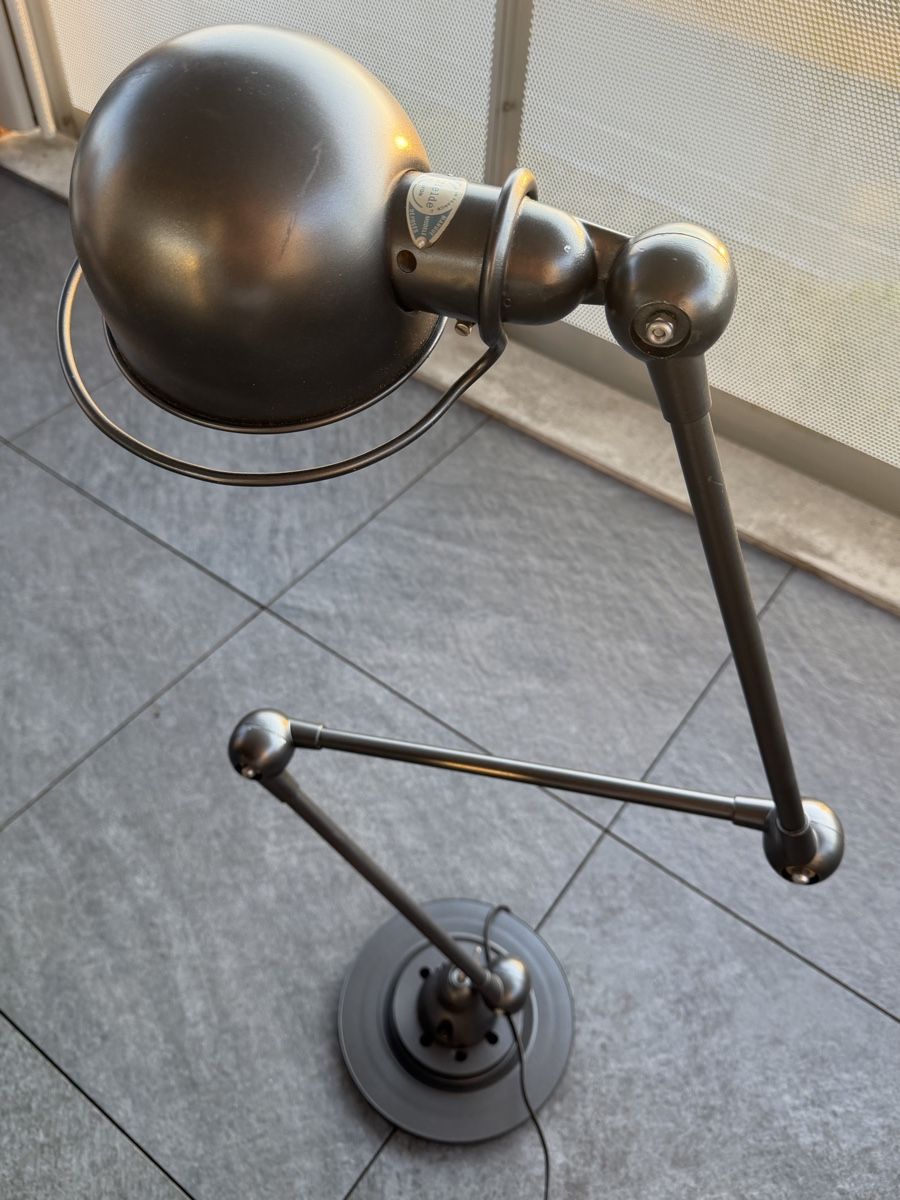 Jieldé Lampes: Lampe Jielde 3 bras – D'occasion à Ecuvillens par mcw_lx9j 3