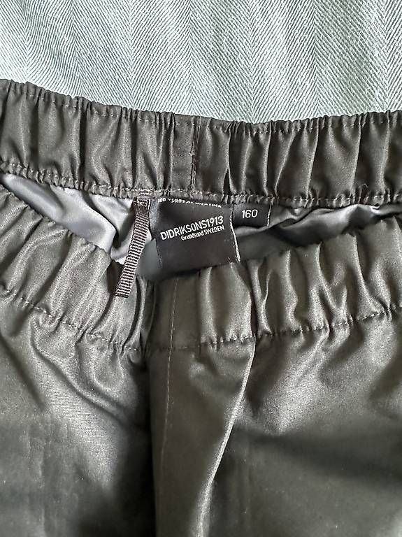 Pantalons: Regenhosen "Didrikson" Gr.160 – D'occasion à Zuerich par Am81 1