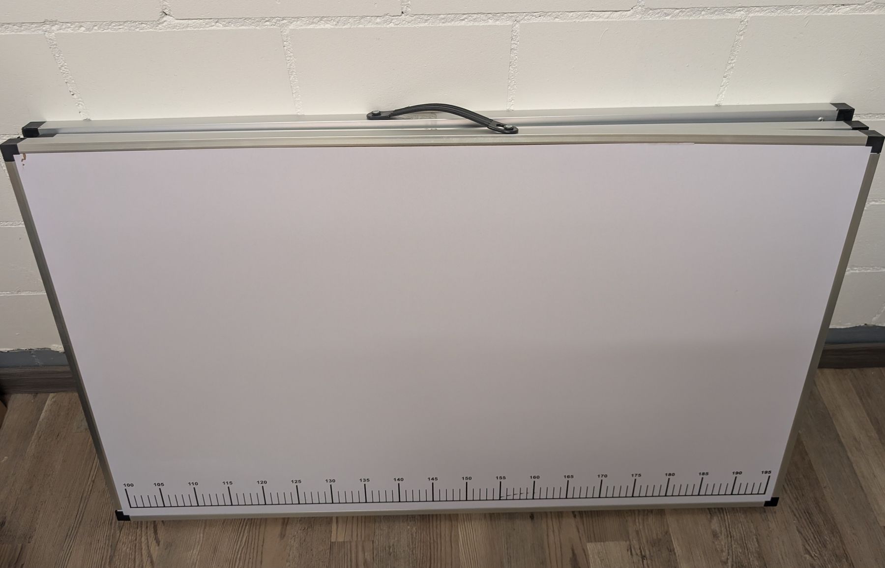 Tische: Tapeziertisch/Klapptisch 3m – Gebraucht aus Beinwil/Freiamt von 1Lar1