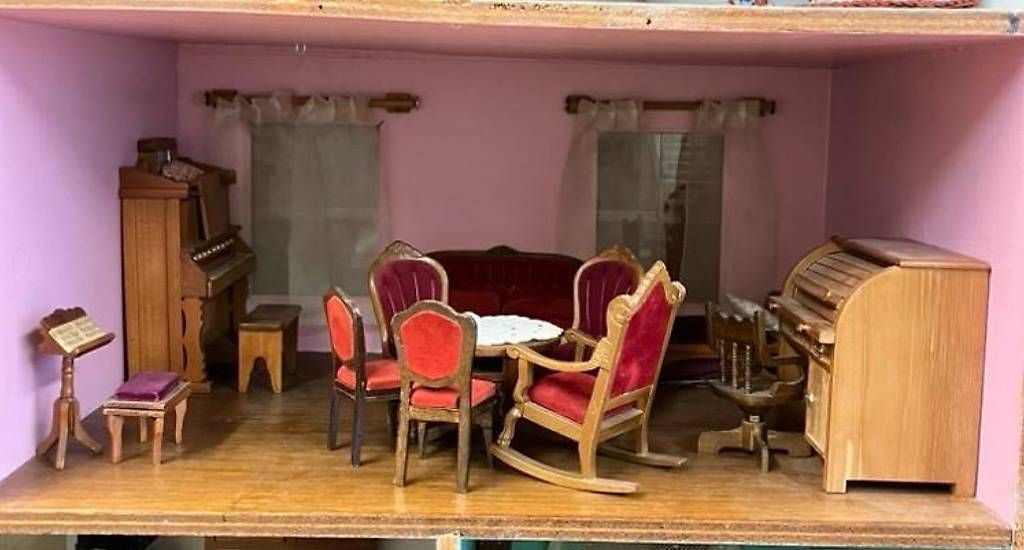 Case e mobili per bambole: Puppenhaus – Usato da Riedern venduto da Wendelin_Jacober 2